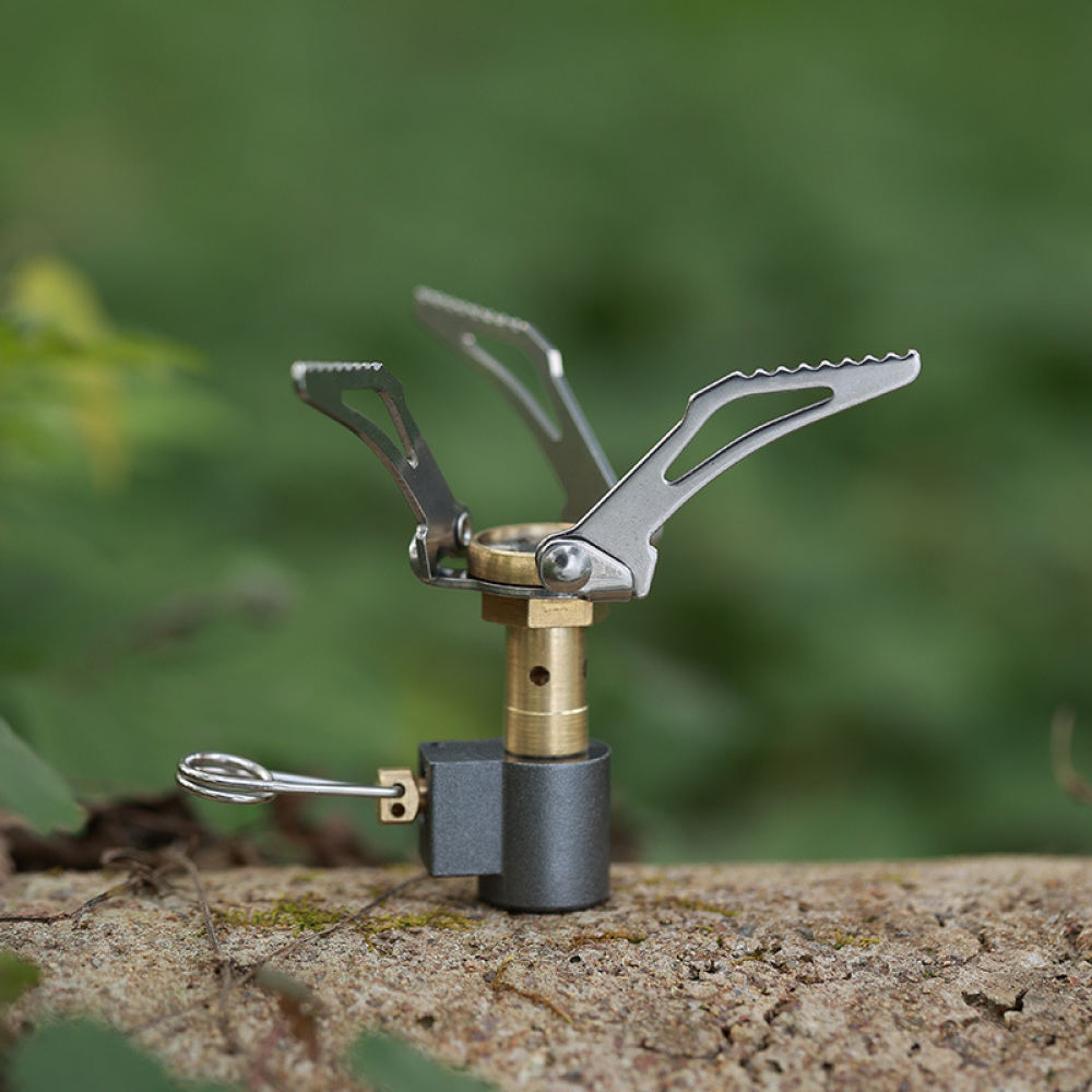 Camping Cooking Gas Stove Portable Tool - 超軽量キャンプ用ガスストーブ。ハイキングや登山に最適。折りたたみ式でコンパクト、持ち運び可能。アウトドア、ピクニック、サバイバルツールとして。