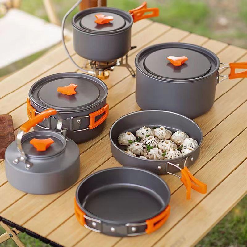 ポータブルアルミ製キャンプ調理器具キット 軽量アウトドアクッ - Camping Cooking Essentials のレビューと価格
